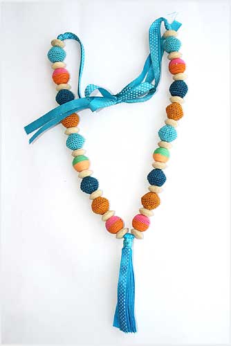 Short Beaded Fabric Necklace