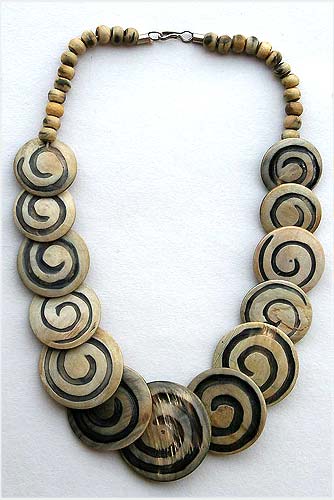Round Horn Necklace