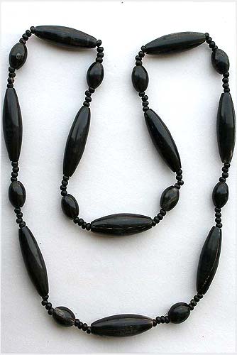 Long Beads Horn Necklace