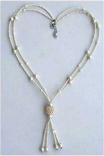 Simple Pearl Necklace